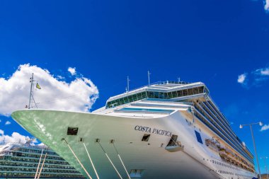 Dock, Costa Pacifica