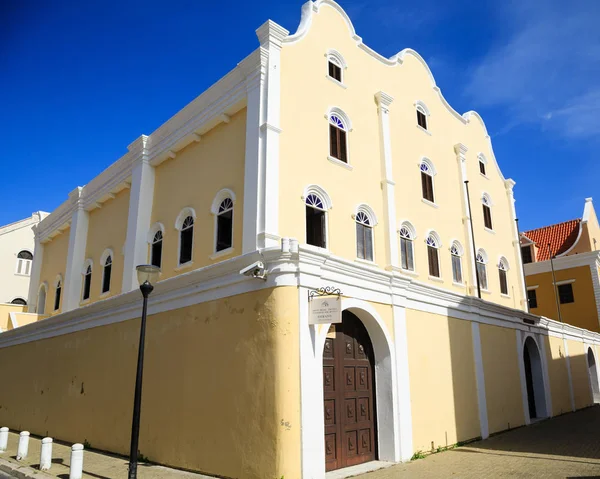 Старая синагога в Кюрасао — стоковое фото