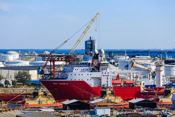 Nave industrial en dique seco — Foto de Stock