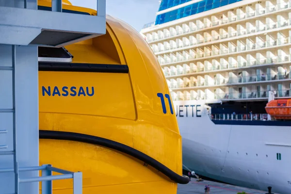 Lifeboat from Nassau — Stock Photo, Image