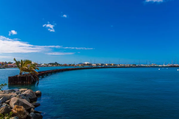 Seewall in Marigot — Stockfoto