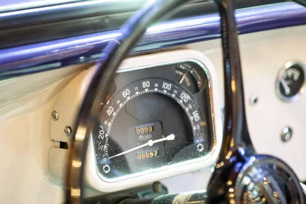 Speedometer on Old Car — Stock Photo, Image