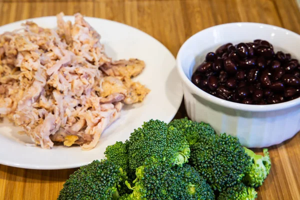 Tavuk fasulye ve brokoli