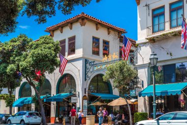 La Arcada Santa Barbara