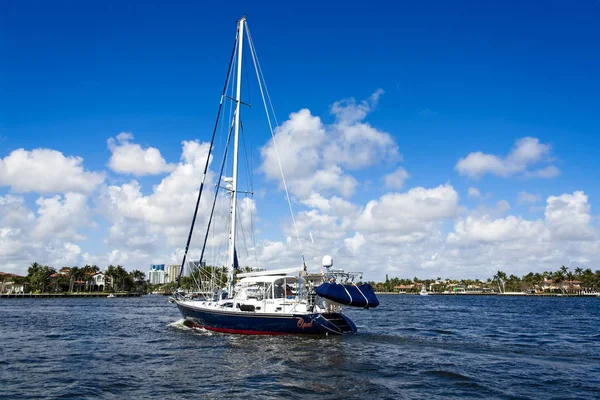 Blue Sailboat Opal — Stock Photo, Image