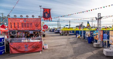 Kalabalıklar önce Gece Pazarı