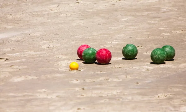 Plajda Bocce Topları