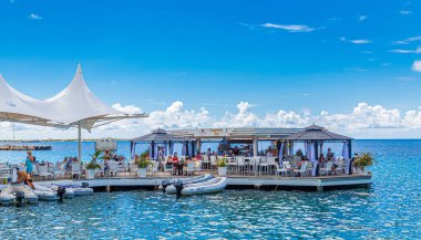Bonaire Pier üzerinde bar ve Restoran