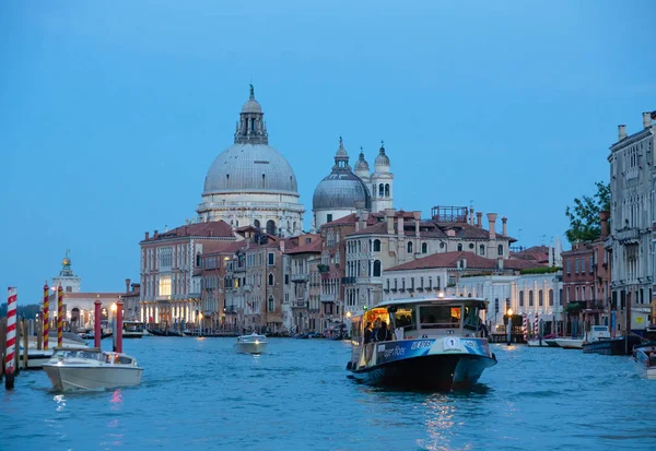 Vaporetta en Venecia — Foto de Stock