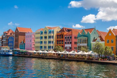 Curacao Kanal Boyunca Yeme