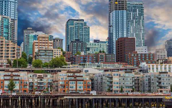 Seattle Waterfront från Puget Sound — Stockfoto