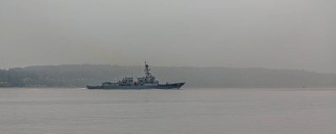 Sisli Koy'da Güdümlü füze Destroyeri