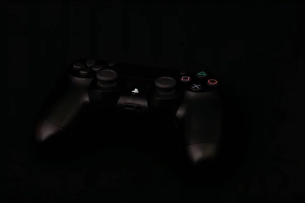 Controlador PS4 en negro — Foto de Stock