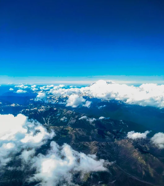 Mt Ranier em Nuvens — Fotografia de Stock