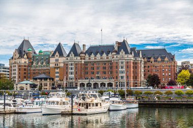 Empress Hotel Liman Karşısında