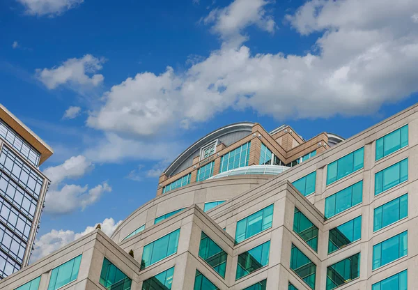 Green Windows in Building — Stock Photo, Image