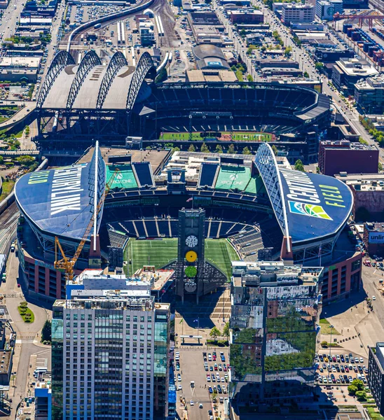 Dikey Yukarıdan Centurylink Alanı