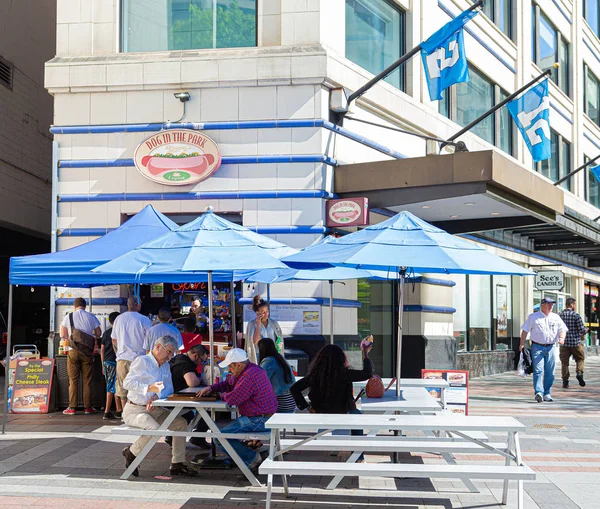 Backgammon sur Hot Dog Stand — Photo