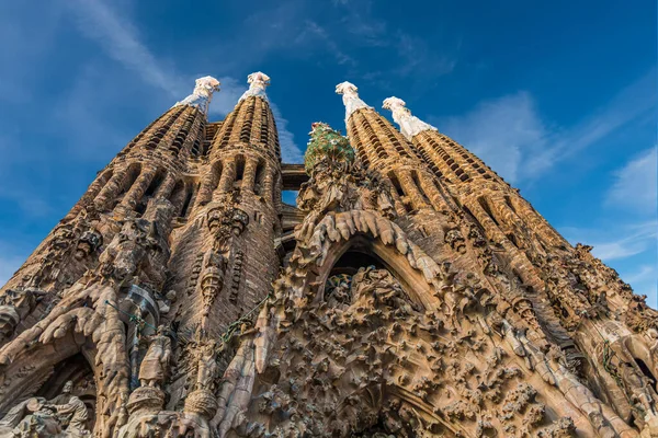 Sagrada Familia from Below — Stock Photo, Image