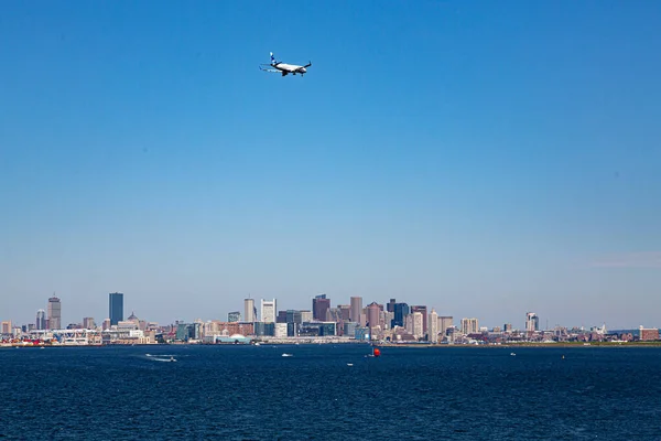 Jet Blue Over Boston — Stock Photo, Image