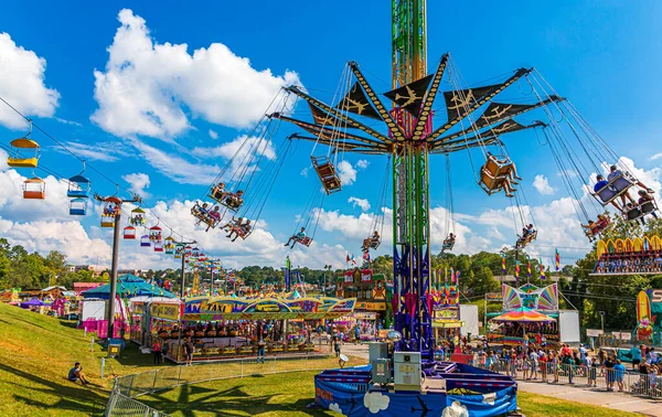 Ridturer på County Fair — Stockfoto