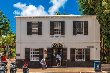 Bermuda Postanesinde turistler