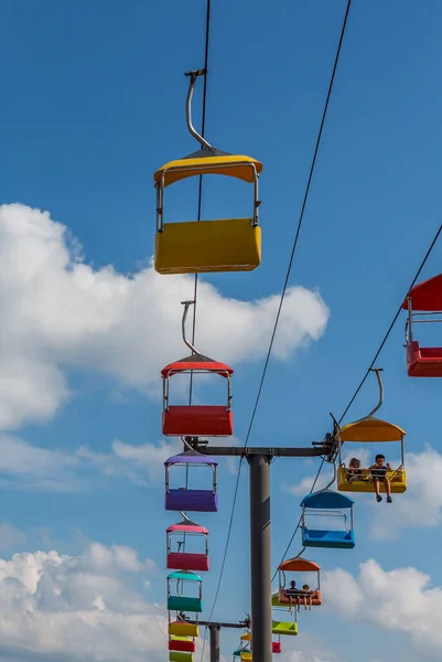 Barn på Skylift — Stockfoto