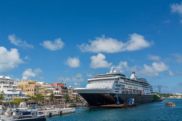 Holland America in Bermuda — Stock Photo, Image