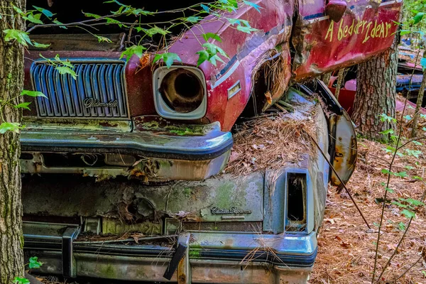 A Pile of Oldsmobiles — Stock Photo, Image