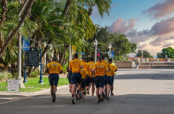 Cadetti navali che corrono a Balboar Park — Foto Stock