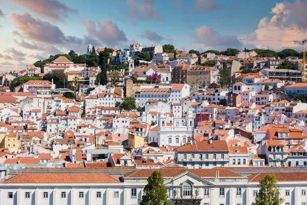 Färgglada Byggnader Och Röda Takpannor Kullar Lissabon Portugal — Stockfoto