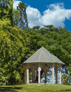 Yeşil Tepe 'de Beyaz Çardak