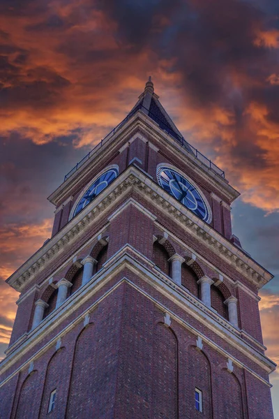 Torre Del Reloj Seattle Desde Abajo Cielo Azul — Foto de Stock