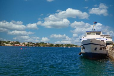 Hamilton, Bermuda 'da Mavi ve Beyaz Feribot