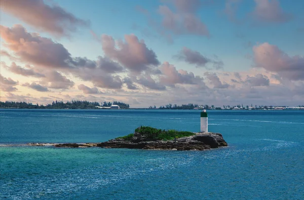 Pequeno Farol Uma Pequena Ilha Baía Das Bermudas — Fotografia de Stock