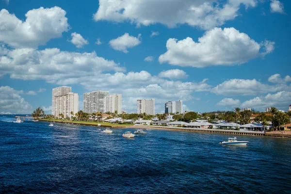 Shipping Channel in Port Everglades — Stock Photo, Image