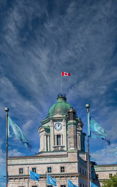 Uhrenturm auf der UNESCO-Stätte — Stockfoto