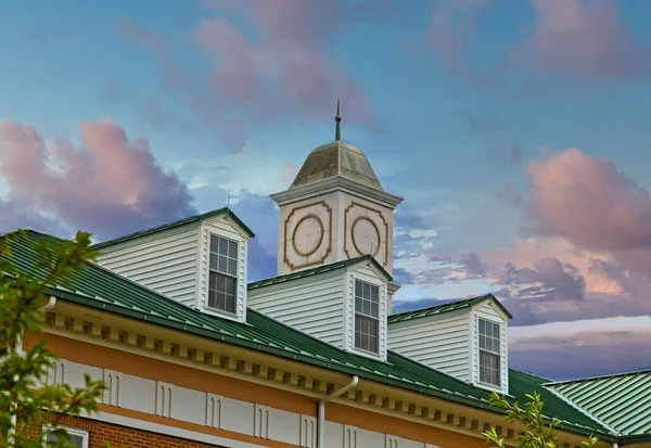 Cupola a Dormers v soumraku — Stock fotografie