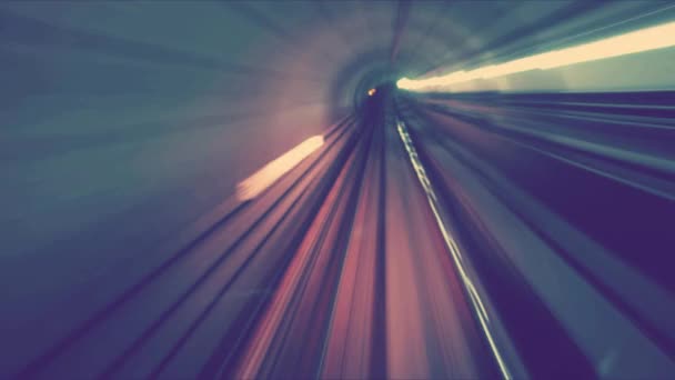 Train métro rapide dans un tunnel de la ville de Kuala Lumpur, Malaisie. Vidéo de Timelapse 4k .