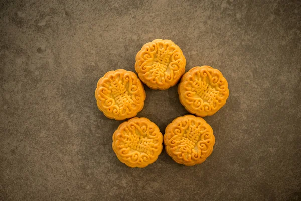 Mooncakes Oferecido Amigos Familiares Durante Mid Autumn Festival Flatlay Mesa — Fotografia de Stock