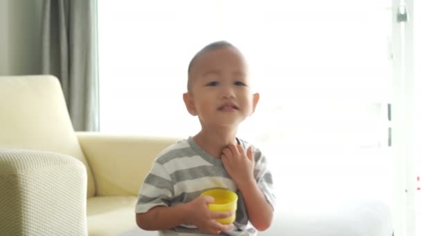 Itchy Boy Scratching Two Three Years Old Child Scratches His — Stock Video