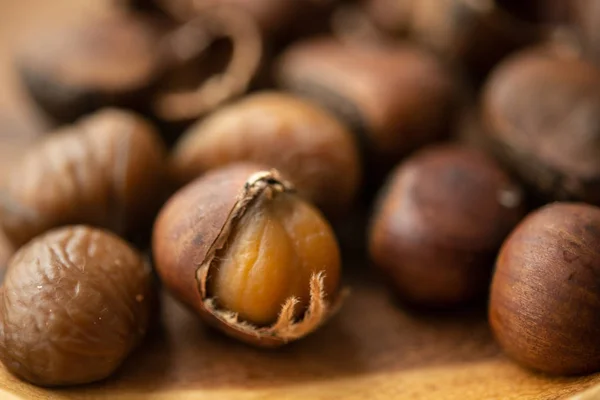 Close Chestnuts Wooden Plate — Stock Photo, Image