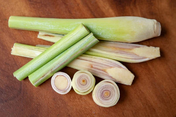 Fresh Green Lemongrass Slices Wooden Background — Stock Photo, Image