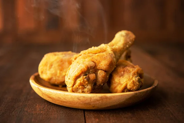 Plate of original recipe fried chickens — Stock Photo, Image