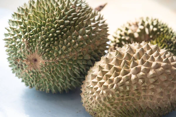 マレーシアの有名な果物ブラックソーンドリアン — ストック写真