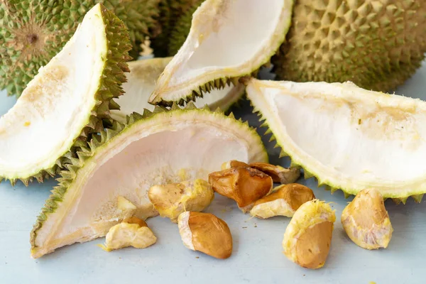 Left over durian — Stock Photo, Image