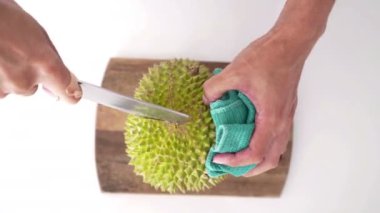 Meyve kralı Durian 'ı soymayı..