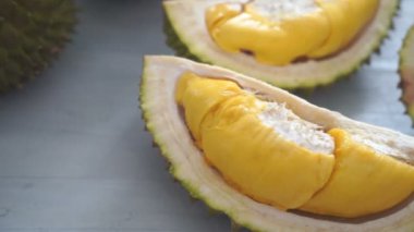 Malezya ünlü meyveler Durian Musang Kral, tatlı altın kremsi eti.