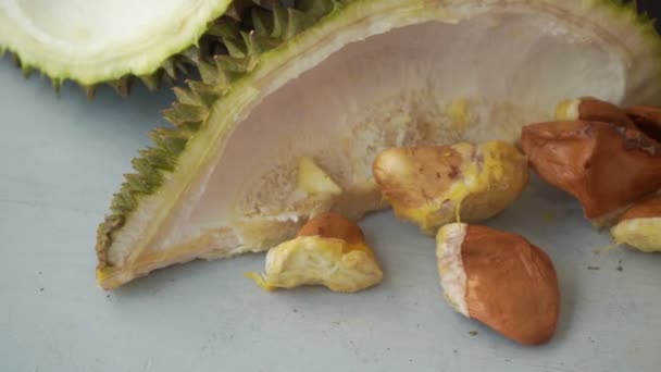 Sobras Durian Cáscaras Semillas Mesa — Vídeos de Stock