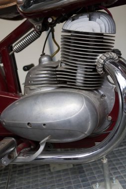 Motosiklet motoru yakın çekim iyi durumda